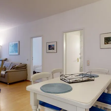 Apartment Strandblick 06 *